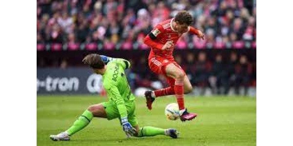 Coman zet Musiala voor het doel